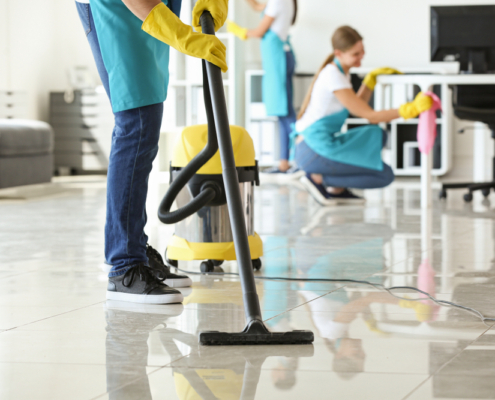 vacuuming-floor-victoria-bc